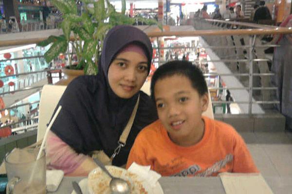  Indonesian Boy Suffering from CP Memorizes Entire Quran 