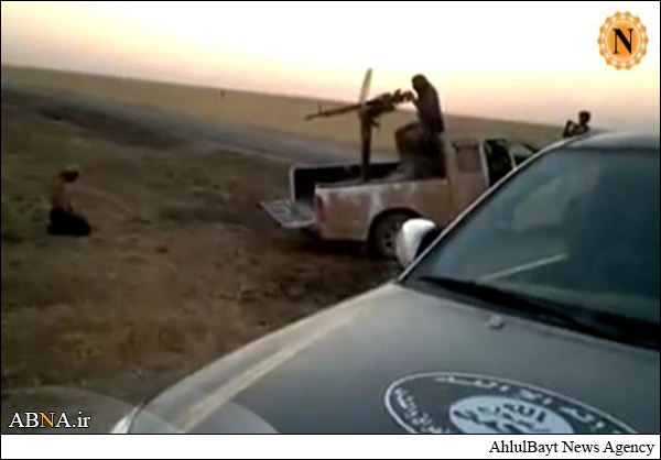 IŞİD, esirleri Doçka ile infaz ediyor / Video (+ 18)