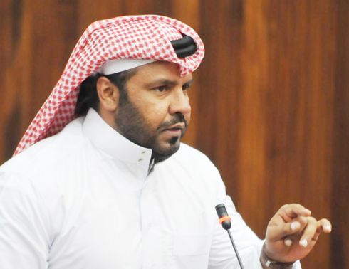 مصادرة جوازات السفر للنائب المسقطة عضويته "أسامة مهنا" وعائلته من قبل قوات الامن البحرينية