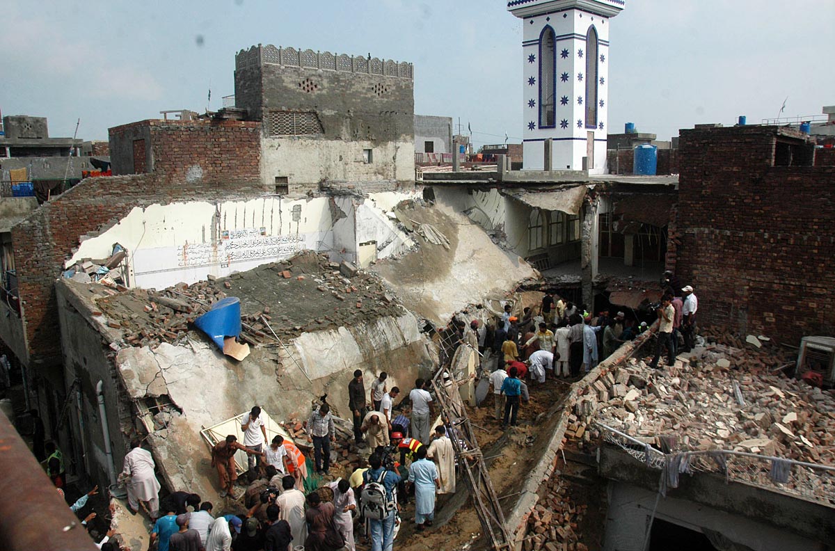 24 dead as mosque roof collapses in Lahore