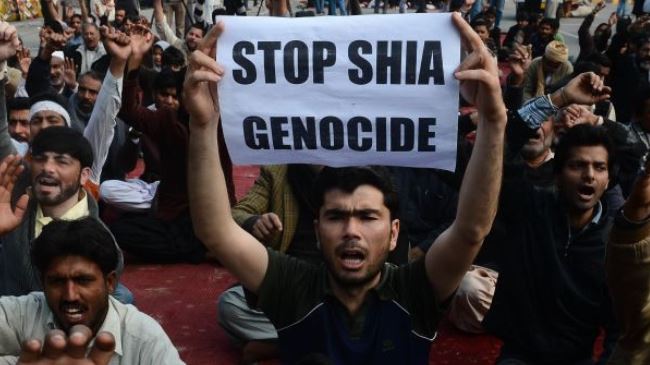 Thousands of Pakistani protesters slam Shia killings