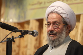 آية الله المقتدائي: اختيار آية الله العظمى الخامنئي لقيادة الثورة حول آمال الأعداء إلى يأس