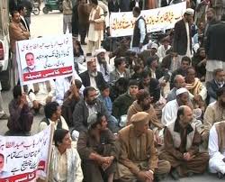 کوئٹہ میں صحافیوں کے قاتلوں کی گرفتاری کے لئے ریلی