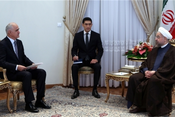 الرئيس الايراني: العلاقات بين طهران وباكو علاقات متينة وعريقة