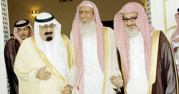 هيئة كبار العلماء تصف "التطرف الديني" بأنه "جريمة نكراء" في السعودية