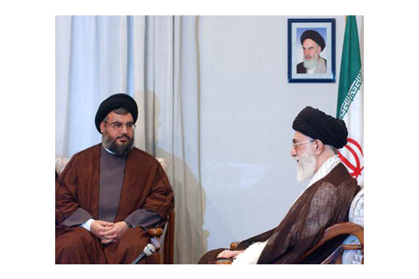 Hezbollah Ready to Hit Takfiri terrorists at Imam Khamenei's Order