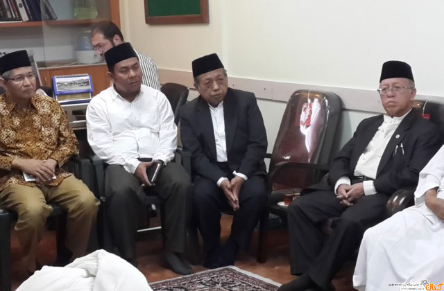 انڈونیشیا کے بزرگ علماء کا آستان قدس رضوی کی اسلامی تحقیقاتی فاؤنڈیشن کا دورہ
