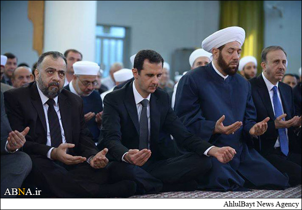 Syrian president Assad Makes Rare Public Appearance at Eid Prayers + Pics