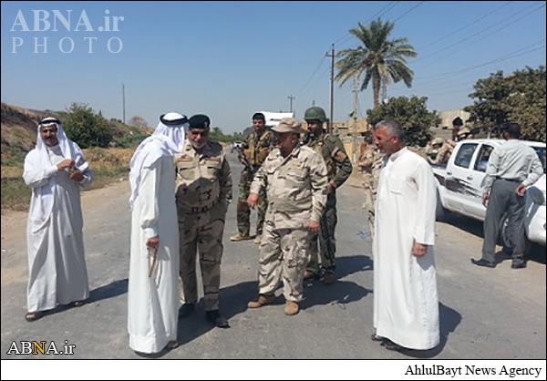 بالصور / وفد من العتبتين الحسينية والعباسية يزور عوائل الشهداء بقضاء "الضلوعية" في محافظة صلاح الدين العراقية