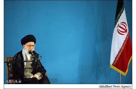 Guide iranien : les efforts américains pour lutter contre EIIL sont " irréels "