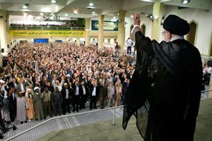 Ajetullah Hamenei: Svaki raskol među muslimanima ide na ruku neprijateljima islama 