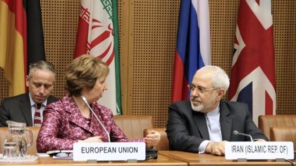 Rencontre tripartite Zarif-Ashton-Kerry, à Vienne