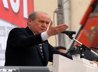 Ülkenin bekaası namlunun ucunda