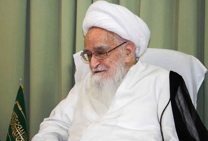 Ayatollah Safi-Golpaygani: “One cannot preach Islam if he isolates himself from society” 