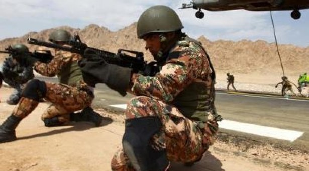 الجيش الاردني يشتبك مع مسلحين على الحدود مع سوريا