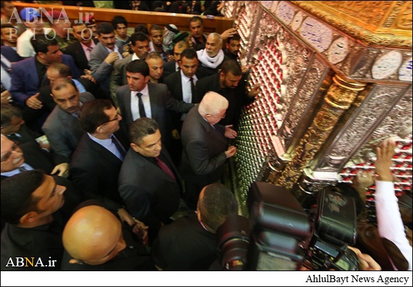بالصور / الرئيس العراقي يزور مرقد الإمام علي (ع) ويلتقي المراجع الدينية في النجف الأشرف