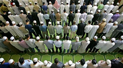 Musulmans américains dénoncent les tentatives d'espionnage du FBI sur les mosquées