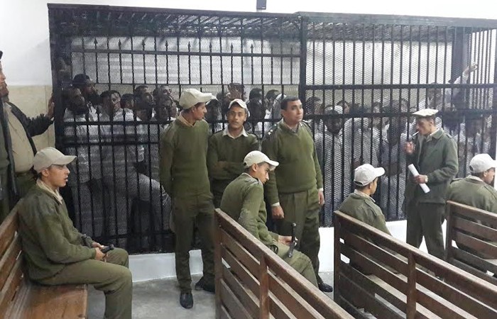 اخلاء سبيل 2 وتأجيل محاكمة 119 من أنصار الاخوان المسلمين
