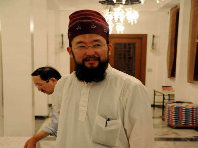 Japanese Muslims meet at Tokyo Mosque built by Turkey 