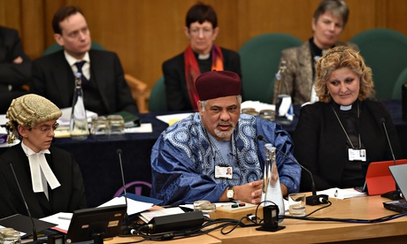 British Muslims feel paralysed by Iraq and Syria conflicts, activist tells synod