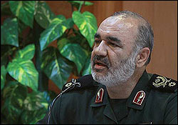 جنرل سلامی: ایران علاقہ کے سیاسی اورسکیورٹی معموں کو حل کرنے کی اصلی کلید