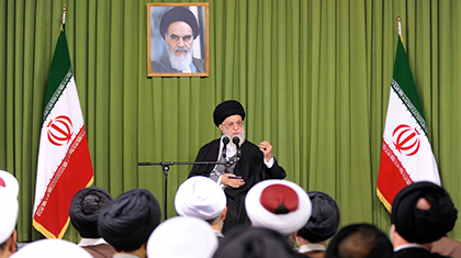L'ayatollah Khamenei : Ouest pourrait pas se agenouiller l'Iran sur les pourparlers nucléaires