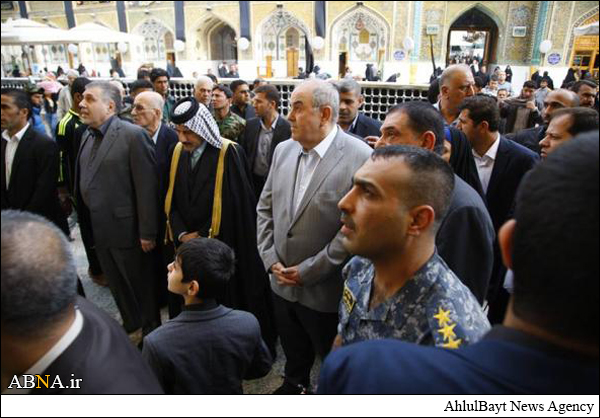 بالصور / نائب رئيس الجمهورية العراقي «أياد علاوي» يتشرف بزيارة مرقد الإمام علي (ع) في النجف الأشرف