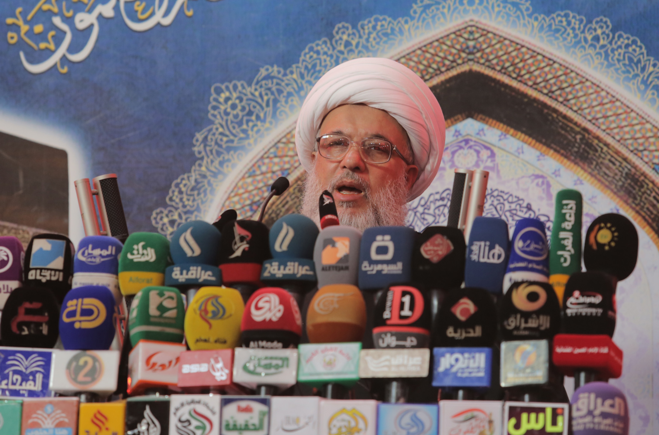 الشيخ عبد المهدي الكربلائي : بعض ممارسات المقاتلين لا تمثل النهج العام
