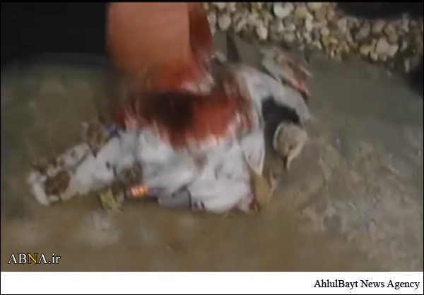 أحد قناصي الشرطة يتمكن من تفجير طير مفخخ في أفغانستان