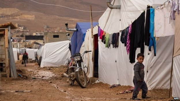 World Food Program Suspends Aid to Syrian Refugees