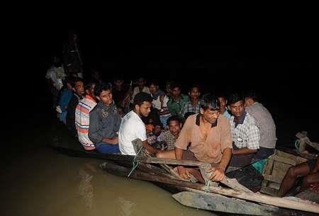  म्यांमार के मुसलमानों को जबरन बेदखली का सामना। 