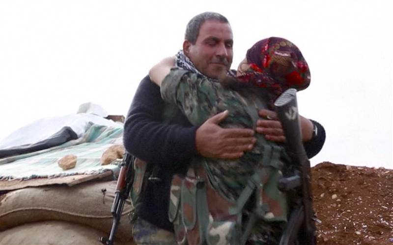Father and Daughter Reunited on the Battle against ISIS