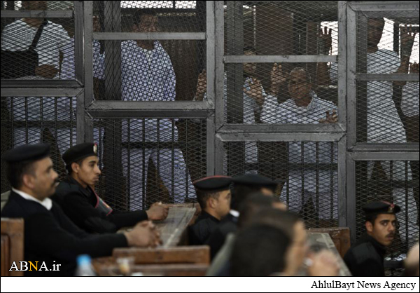 محكمة مصرية تقضي بإعدام 4 من اعضاء الاخوان بتهمة قتل متظاهرين 