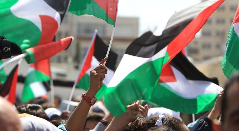 “Escritores más Famosos israelíes Firman Carta Solicitando a los Parlamentos Europeos Reconocer a Palestina”