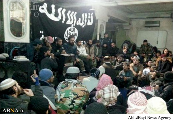 Photos: Pakistani Wahhabis Pledge Allegiance to ISIS