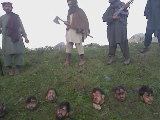 قيادي في القاعدة باليمن ينتقد "قطع الرؤوس"!؟