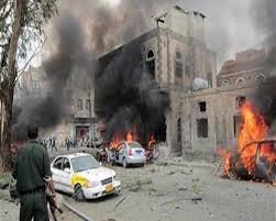 انفجار سيارتين ملغومتين عند مقر الجيش جنوب شرق اليمن
