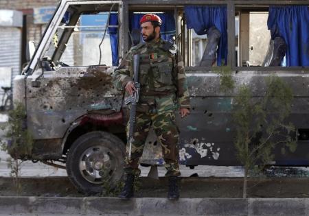 هجوم انتحاري لطالبان على حافلة تقل جنودا أفغانا في كابول