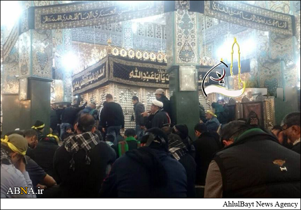 آلاف الزوار يشاركون في إحياء أربعينية الامام الحسين (ع) في مقام السيدة "زينب" (ع)