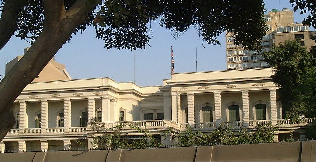السفارة البريطانية تستأنف عملها في القاهرة بعد إغلاق دام 9 أيام