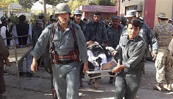 هجوم انتحاري على مصرف ومقتل واصابة 21 شخصا في أفغانستان