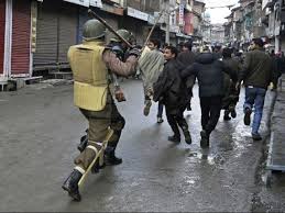 کشمیر میں جھڑپیں، دو افراد ہلاک