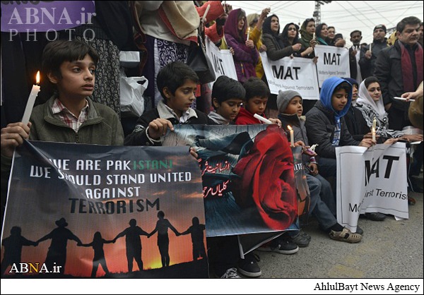 Pakistan halkı Taliban’ı protesto etti / Foto