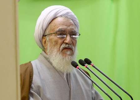 Tehran Friday Prayer Leader: Iranian nuclear negotiation team quite alert 