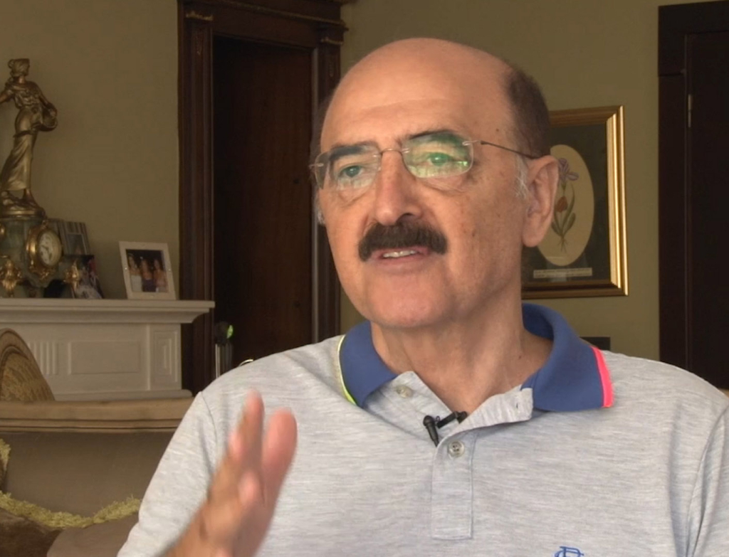 Hüsnü Mahalli: Zifiri karanlık