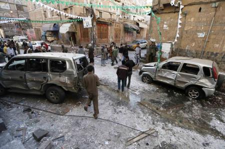 انفجار خمس قنابل واستشهاد شخص وإصابة آخر في صنعاء