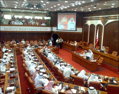 الحكومة البحرينية تعاقب بالمؤبد المتطرفين يقاتلون في الخارج