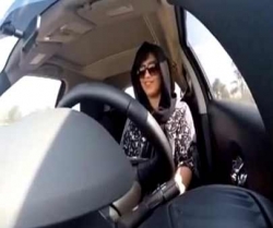 سعودی عرب، ڈرائیونگ کرنے والی کارکن خواتین پر دہشت گردی کے الزامات میں چلے گا مقدمہ