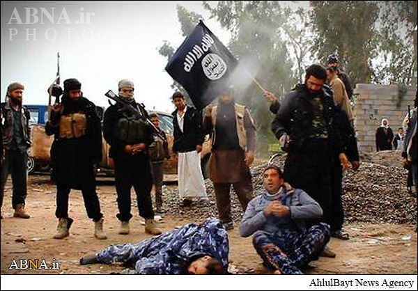 Photos: ISIS Executes 2 Iraqi Shia Army Fighters (GRAPHIC)