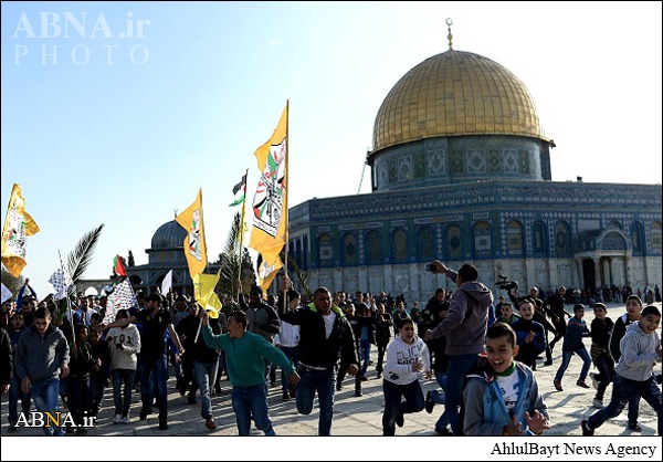 تصویری رپورٹ/ مسجد الاقصیٰ میں فلسطینی جوان کا تشییع جنازہ